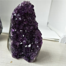 Load image into Gallery viewer, Amethyst  Geode